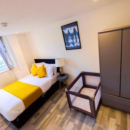3 Bedroomflat-Free Parking-Wifi-Parking-8People London Eksteriør bilde