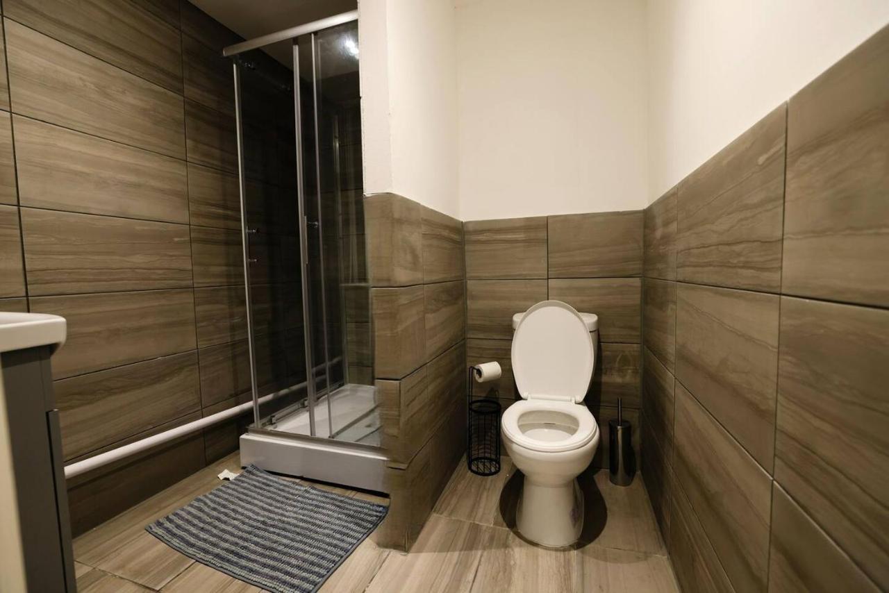 3 Bedroomflat-Free Parking-Wifi-Parking-8People London Eksteriør bilde