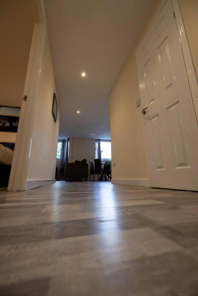 3 Bedroomflat-Free Parking-Wifi-Parking-8People London Eksteriør bilde